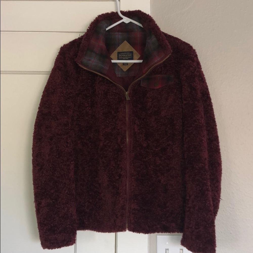 Pendleton Burgundy Teddy Bear Jacket (size small)